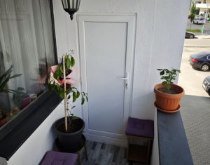 Apartament cu doua camere, Floresti