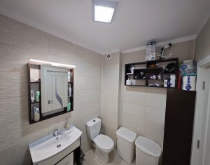 Apartament cu doua camere, Floresti