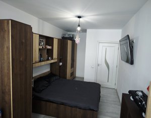 Apartament cu doua camere, Floresti