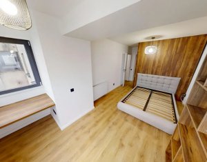 Apartament renovat recent, ultrafinisat, 110mp, 4 camere, garaj