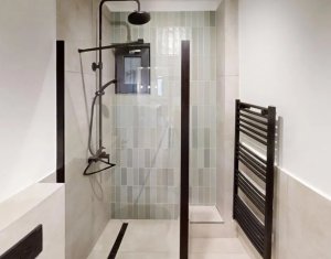 Apartament renovat recent, ultrafinisat, 110mp, 4 camere, garaj