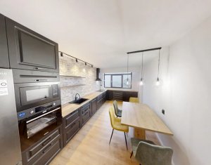 Apartament renovat recent, ultrafinisat, 110mp, 4 camere, garaj