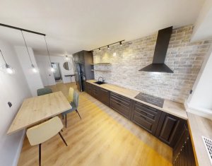 Apartament renovat recent, ultrafinisat, 110mp, 4 camere, garaj