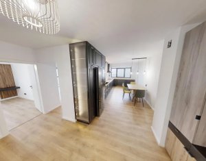Apartament renovat recent, ultrafinisat, 110mp, 4 camere, garaj