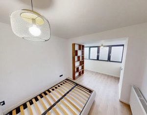 Apartament renovat recent, ultrafinisat, 110mp, 4 camere, garaj