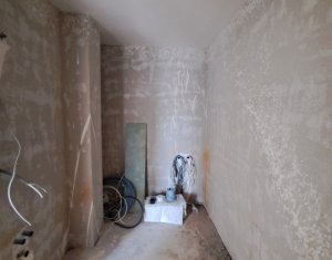 Apartament cu 3 camere, parcare inclusa, Floresti