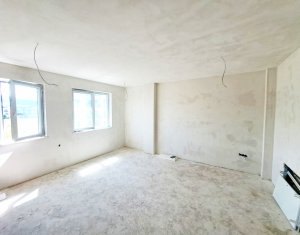 Apartament cu 3 camere, parcare inclusa, Floresti
