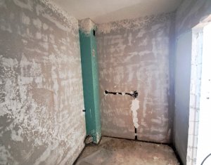 Apartament cu 3 camere, parcare inclusa, Floresti