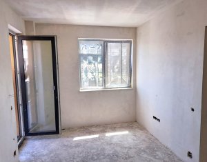 Apartament cu 3 camere, parcare inclusa, Floresti
