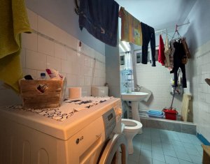 Apartament 4 camere decomandat, 81 mp, etaj 2 din 4, Manastur