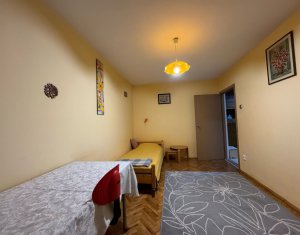 Apartament 4 camere decomandat, 81 mp, etaj 2 din 4, Manastur