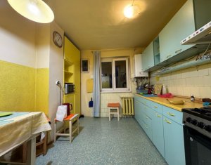 Apartament 4 camere decomandat, 81 mp, etaj 2 din 4, Manastur