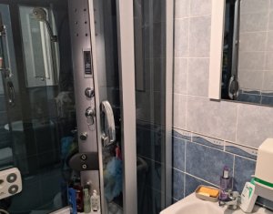 Apartament cu 3 camere, pod, parcare inclusa, Floresti