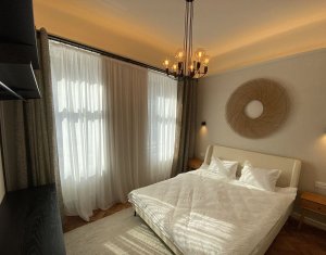Apartament cu 3 camere ultafinisat si mobilat!