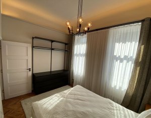 Apartament cu 3 camere ultafinisat si mobilat!