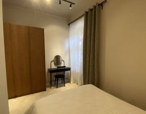 Apartament cu 3 camere ultafinisat si mobilat!
