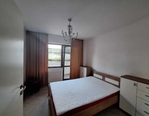 Apartament 3 camere Floresti, zona Terra, 2 balcoane, parcare, etaj intermediar