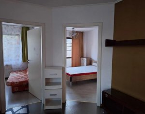 Apartament 3 camere Floresti, zona Terra, 2 balcoane, parcare, etaj intermediar