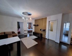 Apartament 3 camere Floresti, zona Terra, 2 balcoane, parcare, etaj intermediar
