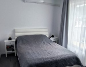 Apartament cu 3 camere, terasa de  88 mp, parcare inclusa, Floresti