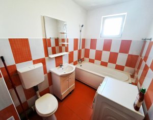 Apartament cu doua camere, Floresti