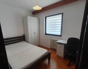 4 camere, Manastur, Ion Mester