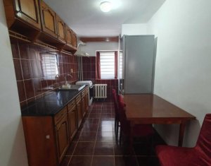4 camere, Manastur, Ion Mester