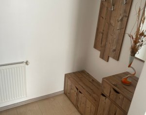 Apartament cu 3 camere, parcare inclusa, Floresti
