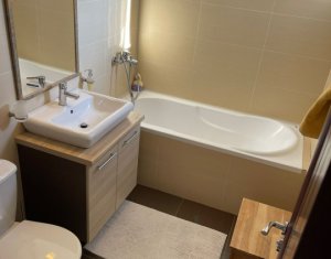 Apartament cu 3 camere, parcare inclusa, Floresti