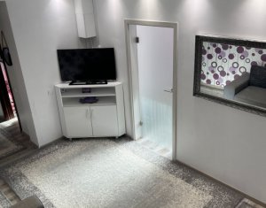 Apartament cu 3 camere, parcare inclusa, Floresti