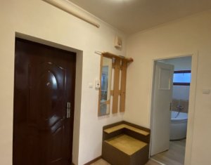 Apartment 2 rooms for sale in Floresti