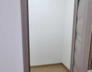 Apartament 2 camere  balcon si parcare , la intrare in Floresti