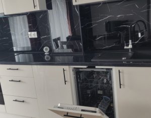 Apartamednt 2 camere, parcare, zona Avram Iancu