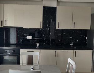 Apartamednt 2 camere, parcare, zona Avram Iancu