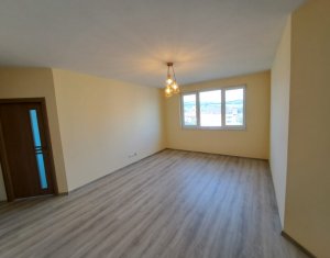 Appartement 3 chambres à vendre dans Floresti