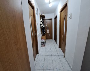 Apartament cu 3 camere, decomandat, boxa la subsol, Manastur