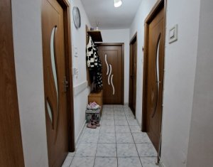 Apartament cu 3 camere, decomandat, boxa la subsol, Manastur