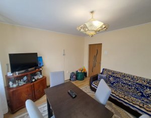 Apartament cu 3 camere, decomandat, boxa la subsol, Manastur
