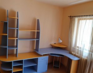 Apartament spatios de 3 camere decomandate, 70 mp, cartier Zorilor