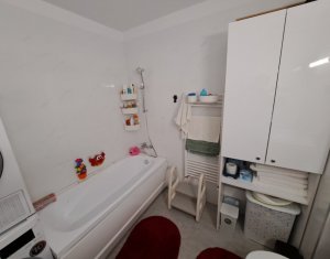 Apartament cu 3 camere, mobilat si utilat complet, parcare inclusa, Floresti