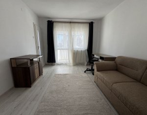 Garsoniera 25 mp, etaj 2/4, centrala proprie, zona Plopilor