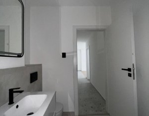 Apartament complex Eroilor, Floresti