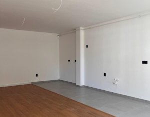 Apartament complex Eroilor, Floresti