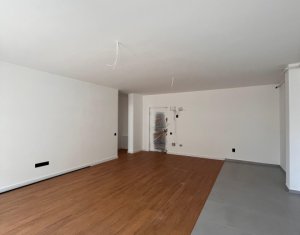 Apartament complex Eroilor, Floresti