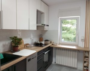 Apartament cu 3 camere, 2 bai, 2 balcoane, cartier Grigorescu