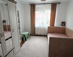 Apartament 3 camere, 77 mp utili, curte 75 mp si 2 locuri de parcare – Apahida