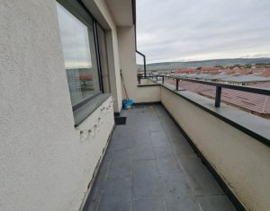 Apartament cu doua camere, parcare subterana, zona Baza Sportiva Floresti