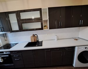 Apartament cu doua camere, parcare subterana, zona Baza Sportiva Floresti