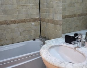 Vanzare apartament 68 mp, 3 camere