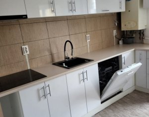 Vanzare apartament 68 mp, 3 camere